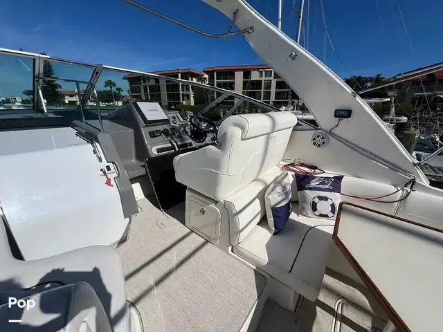 Cruisers Yachts 340 Express