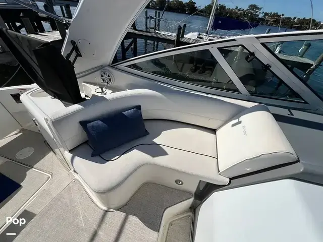 Cruisers Yachts 340 Express