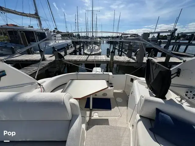 Cruisers Yachts 340 Express