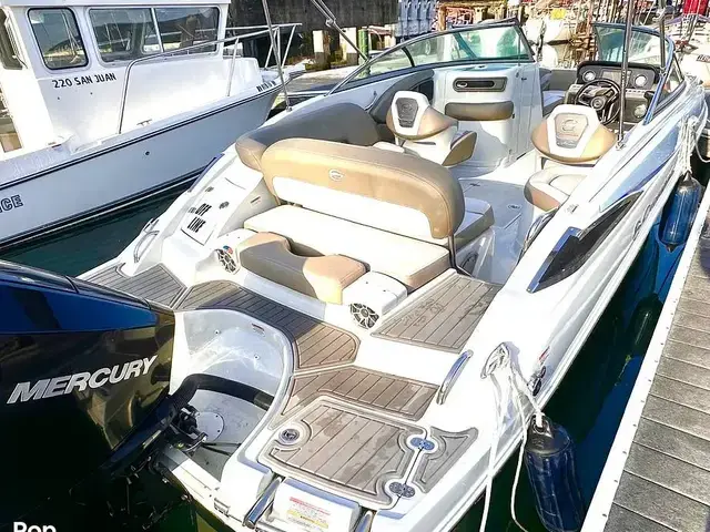 Crownline E235 XS