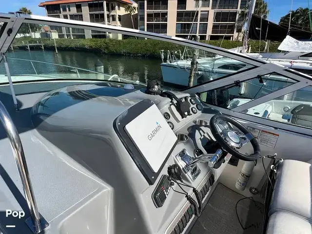 Cruisers Yachts 340 Express