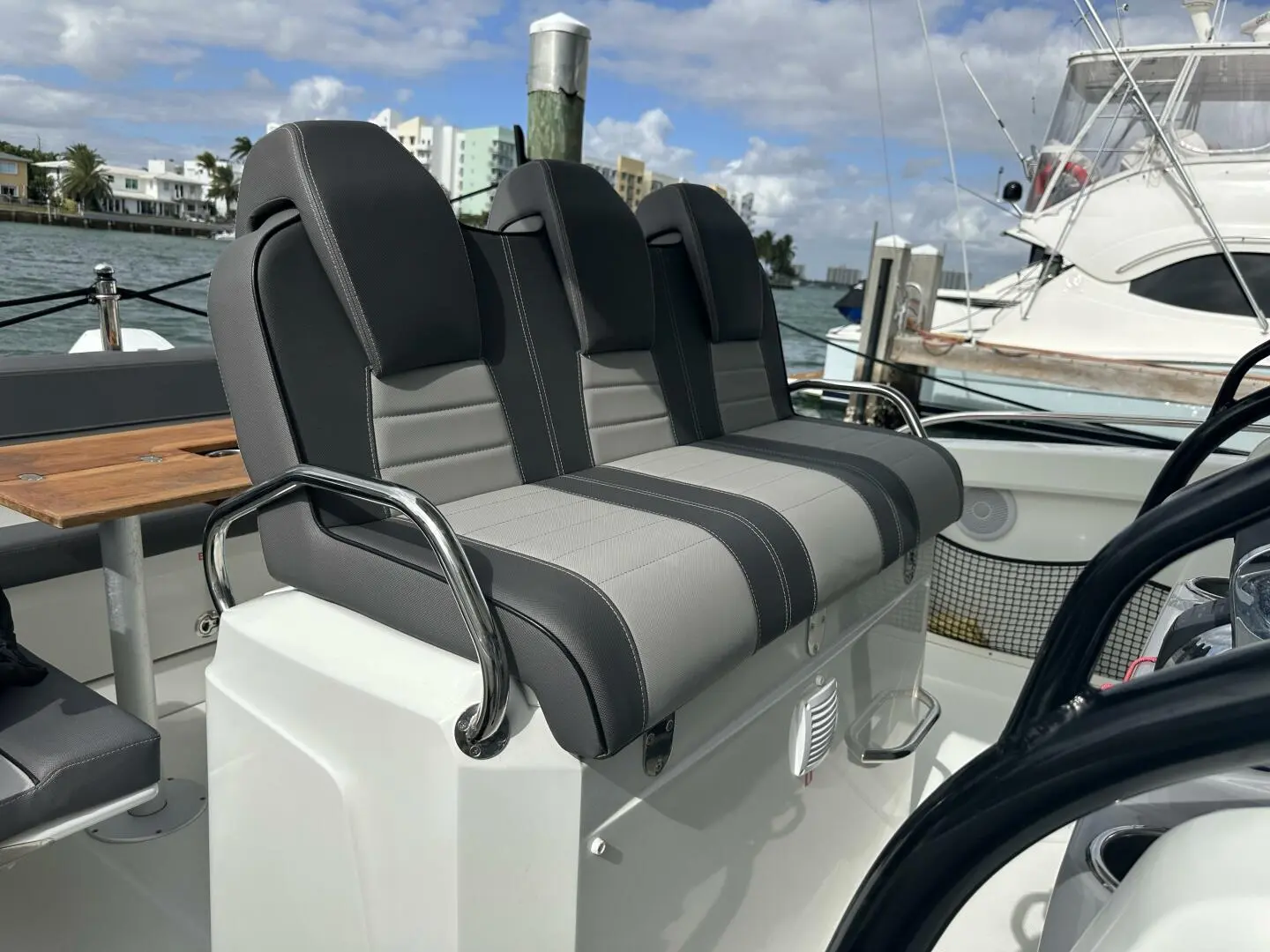 2023 Jeanneau leader 9.0 cc