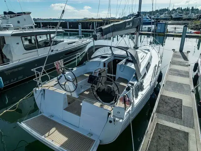 Hanse 348