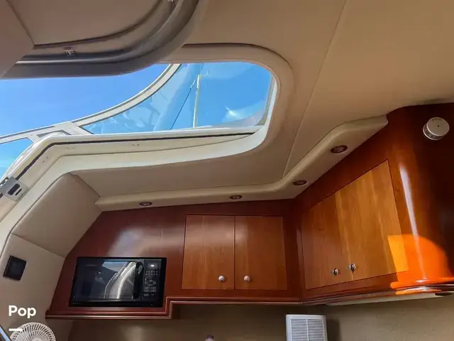 Cruisers Yachts 340 Express