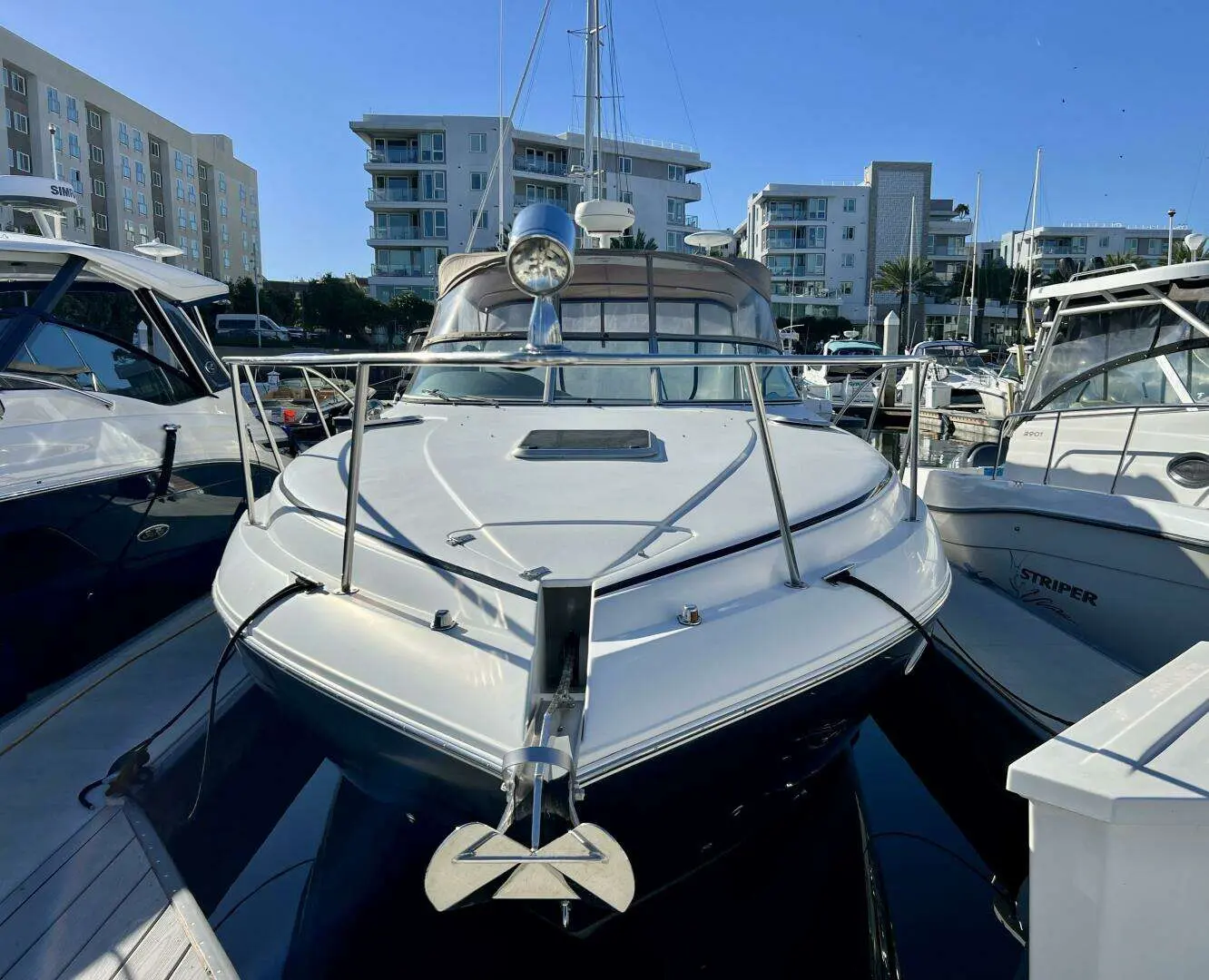 2006 Rinker express cruiser 320