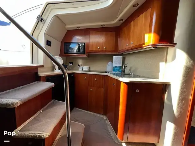 Cruisers Yachts 340 Express