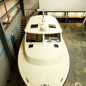 2006 Palm Beach Motor Yachts Avalon 32