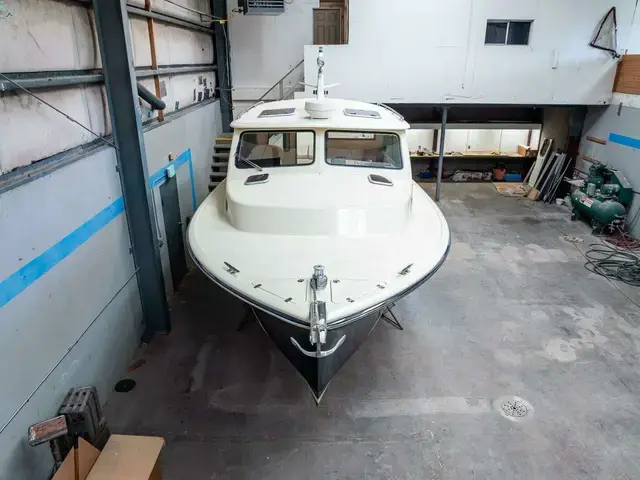 Palm Beach Motor Yachts Avalon 32