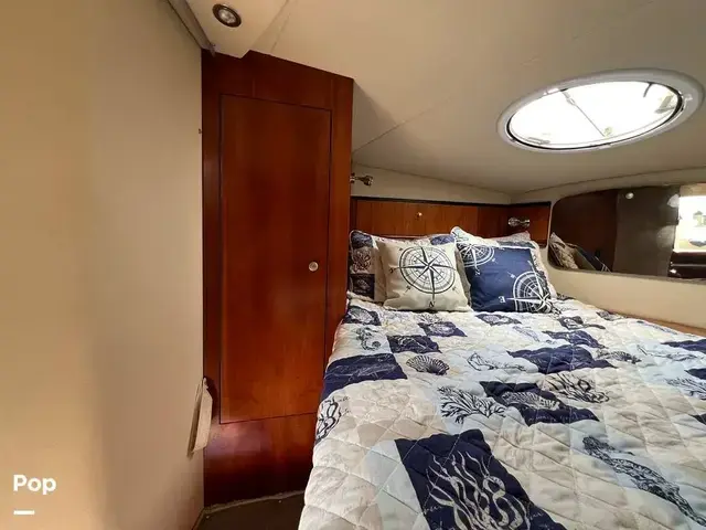 Cruisers Yachts 340 Express