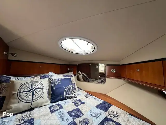 Cruisers Yachts 340 Express