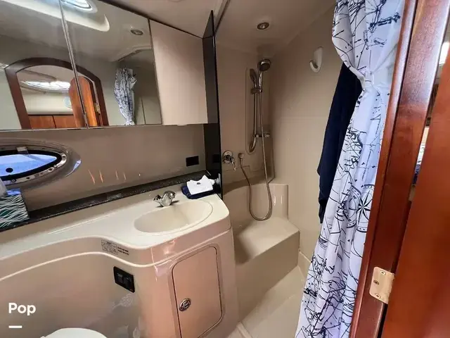 Cruisers Yachts 340 Express