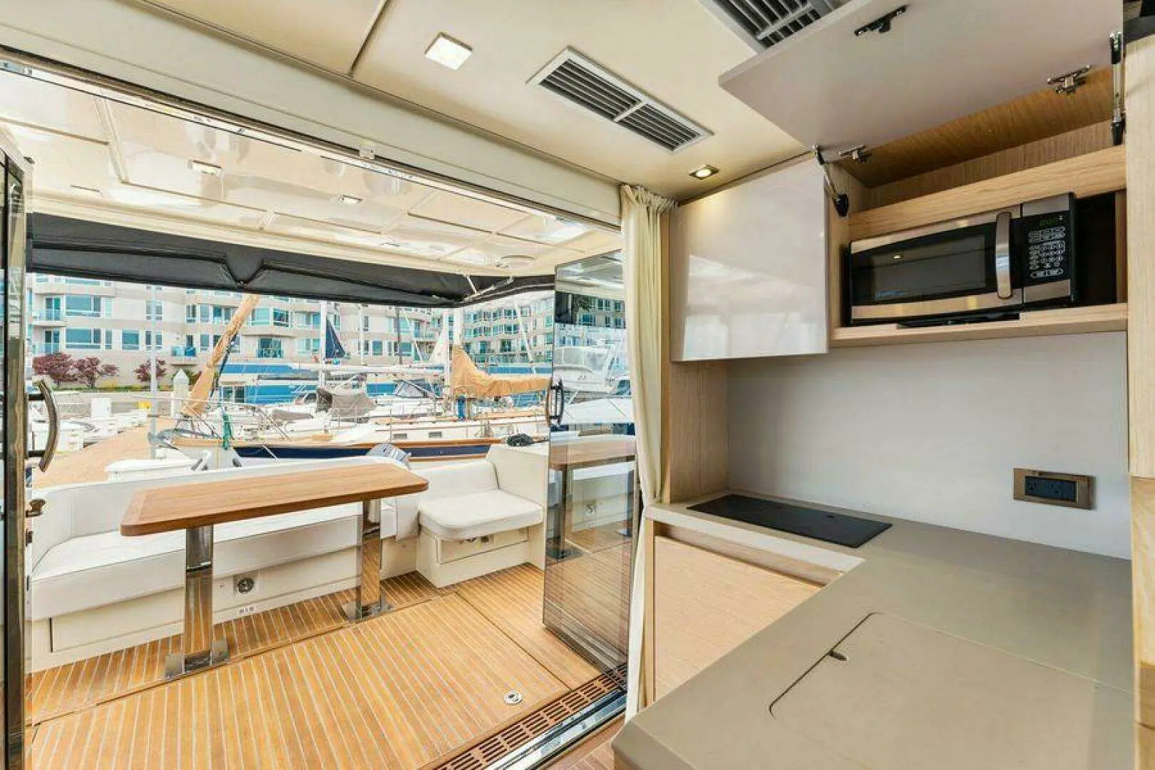 2015 Beneteau