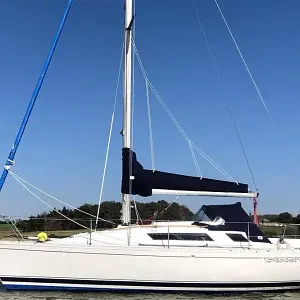 1985 Beneteau First 305