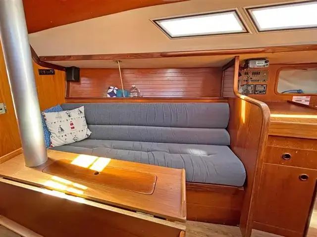 Beneteau First 305