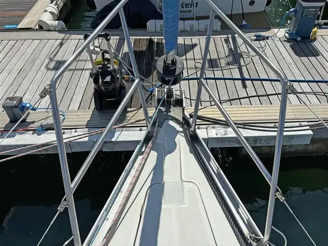 Beneteau First 305