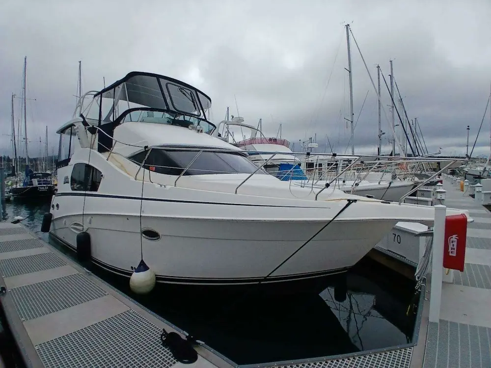 2006 Silverton 35 motor yacht