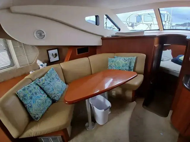 Silverton 35 Motor Yacht