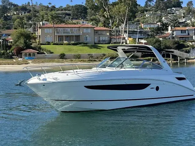 Sea Ray 350 Sundancer