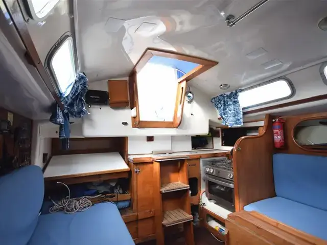 Contessa 28