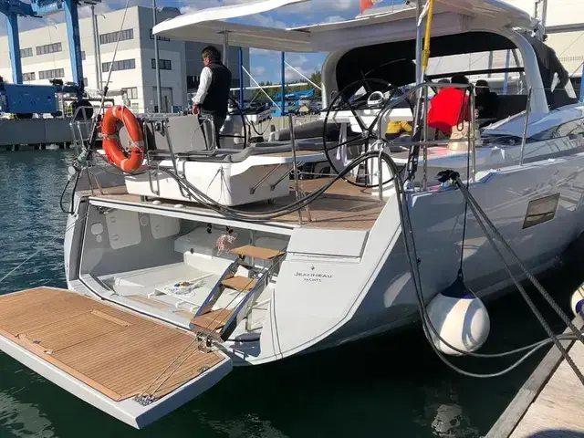 Jeanneau 65