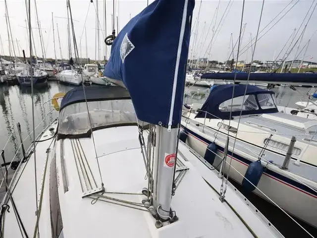 Beneteau First 285