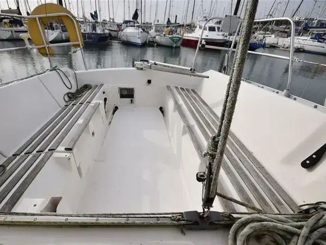 Beneteau First 285