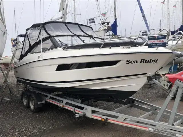 Parker 690 Day Cruiser for sale in United Kingdom for £64,950 ($81,243)