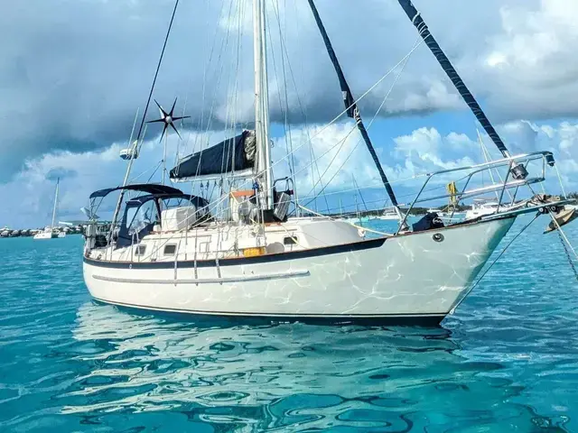 Pacific Seacraft 37