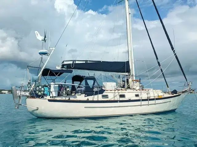 Pacific Seacraft 37