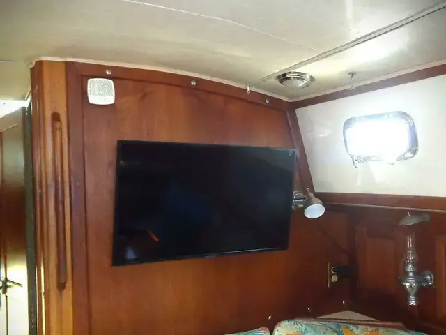 Pacific Seacraft 37