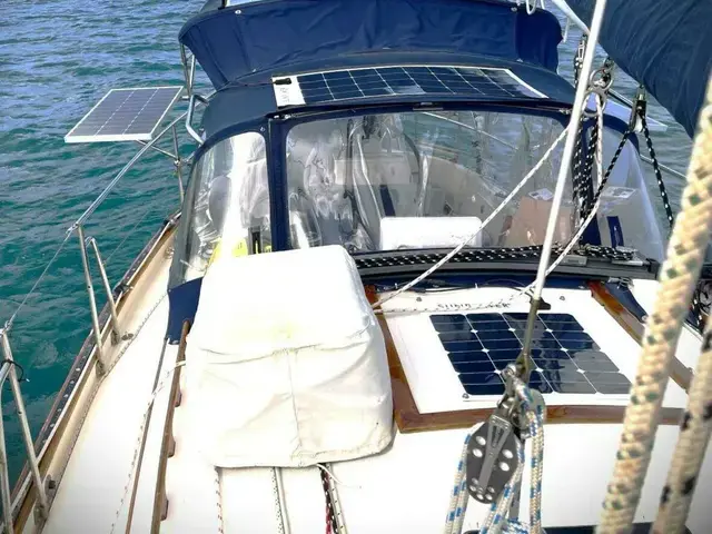 Pacific Seacraft 37