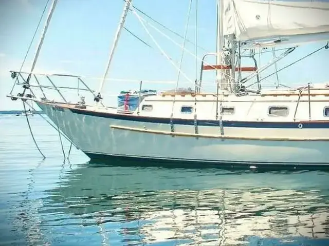 Pacific Seacraft 37