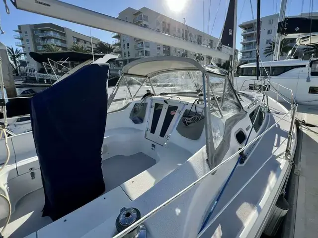 Catalina 309