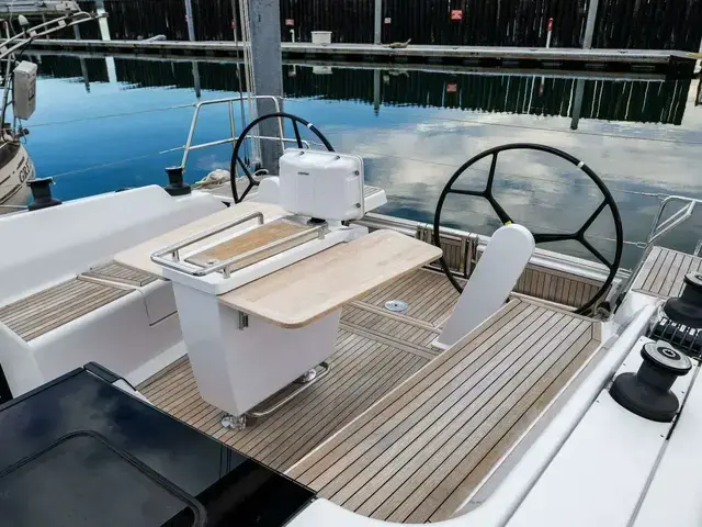 Hanse 418