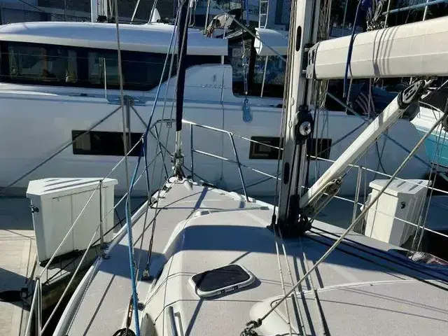 Catalina 309