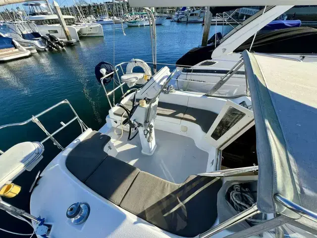 Catalina 309