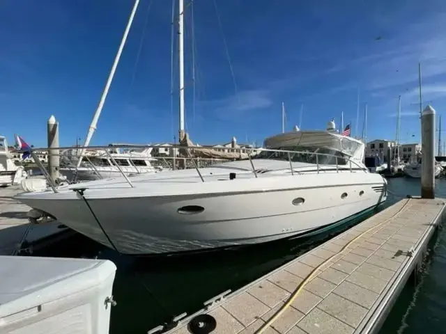 Trojan 440 Express Yacht