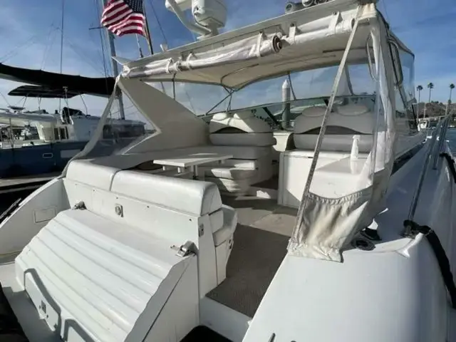 Trojan 440 Express Yacht