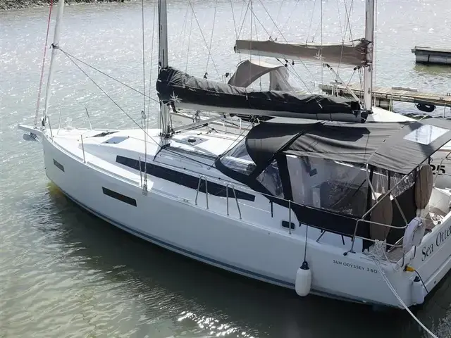 Jeanneau Sun Odyssey 380