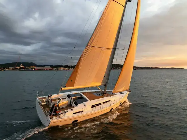 Hanse 418