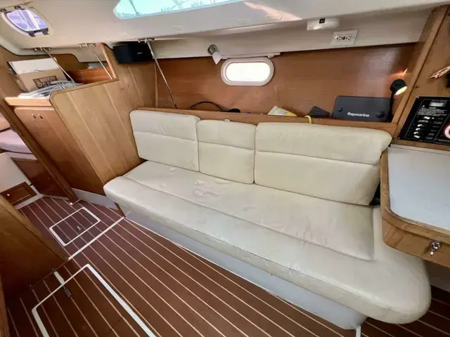 Catalina 309