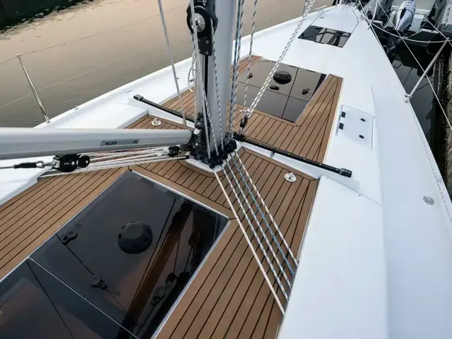 Hanse 418