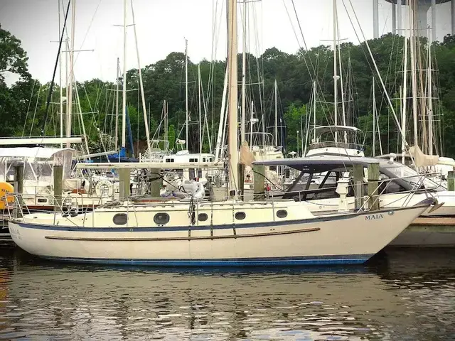 Pacific Seacraft 37