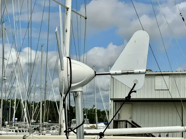 Catalina 387