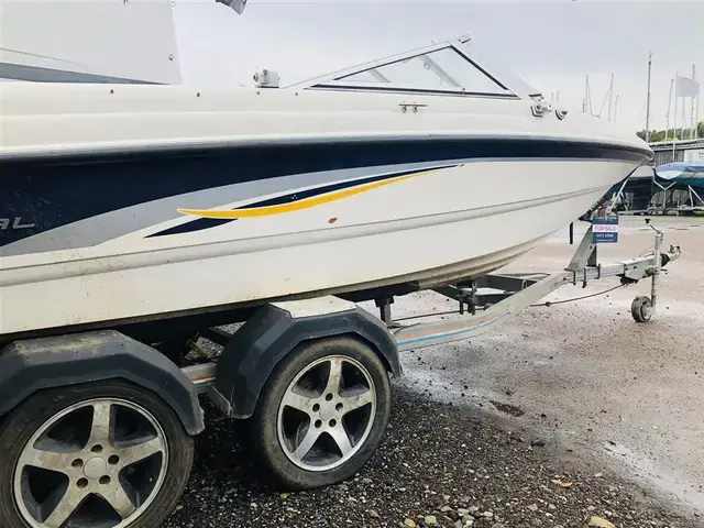 Chaparral 180 sse