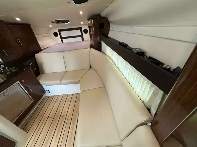 Regal 32 Sportcruiser