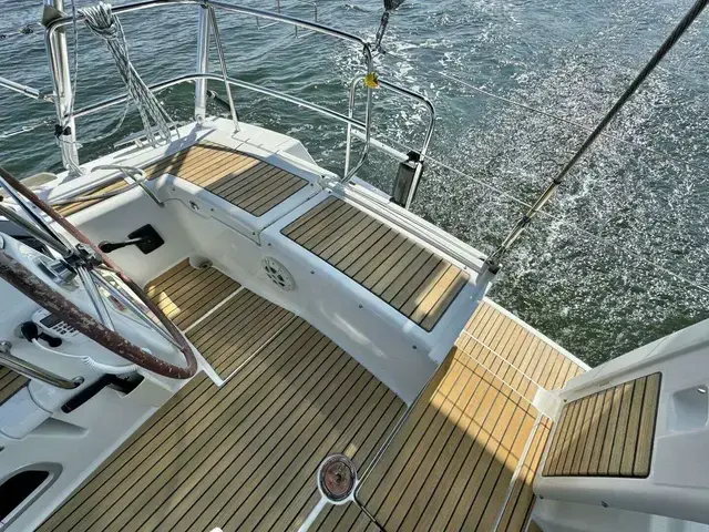 Beneteau Oceanis 49