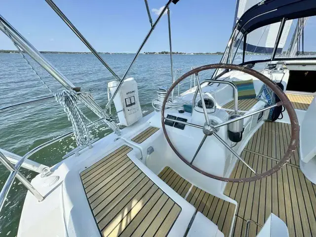 Beneteau Oceanis 49