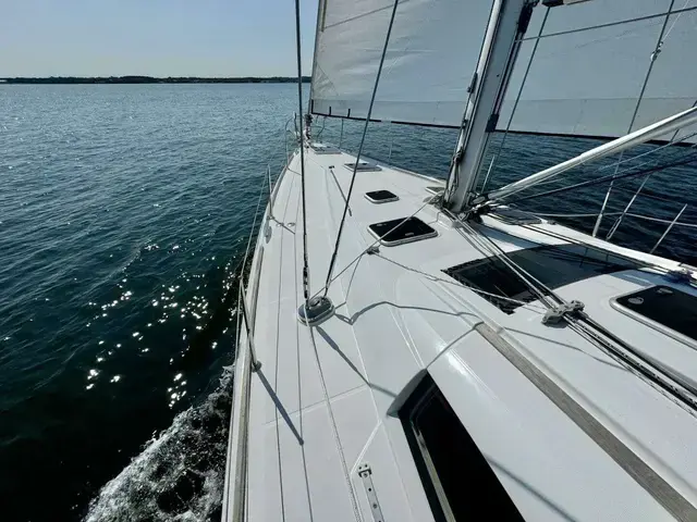 Beneteau Oceanis 49