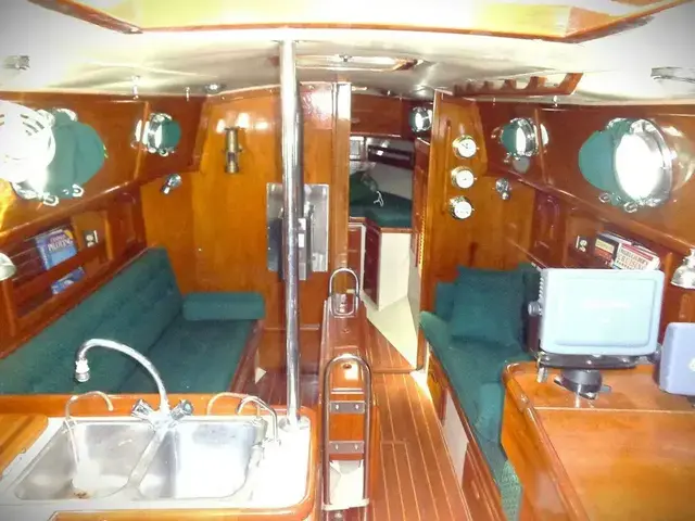 Pacific Seacraft 34